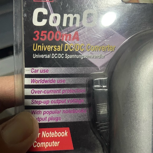 universal DC converter 3500ma for laptops with 12 volt car connector. - Picture 2 of 8